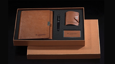 筆記本、簽字筆、卡包套裝