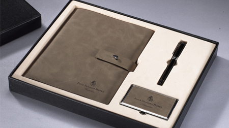 進(jìn)口梵高皮活頁筆記本、筆、名片盒套裝