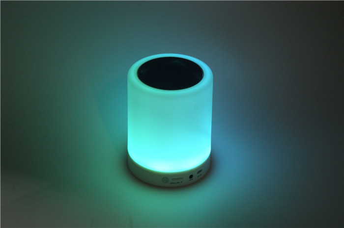 神燈藍(lán)牙音箱