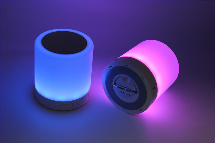LV2015 RGB七彩藍牙音箱