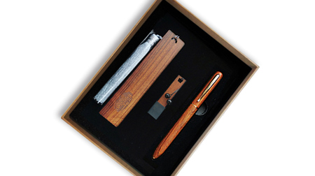 紫光檀、酸枝木簽字筆、書(shū)簽、U盤(pán)